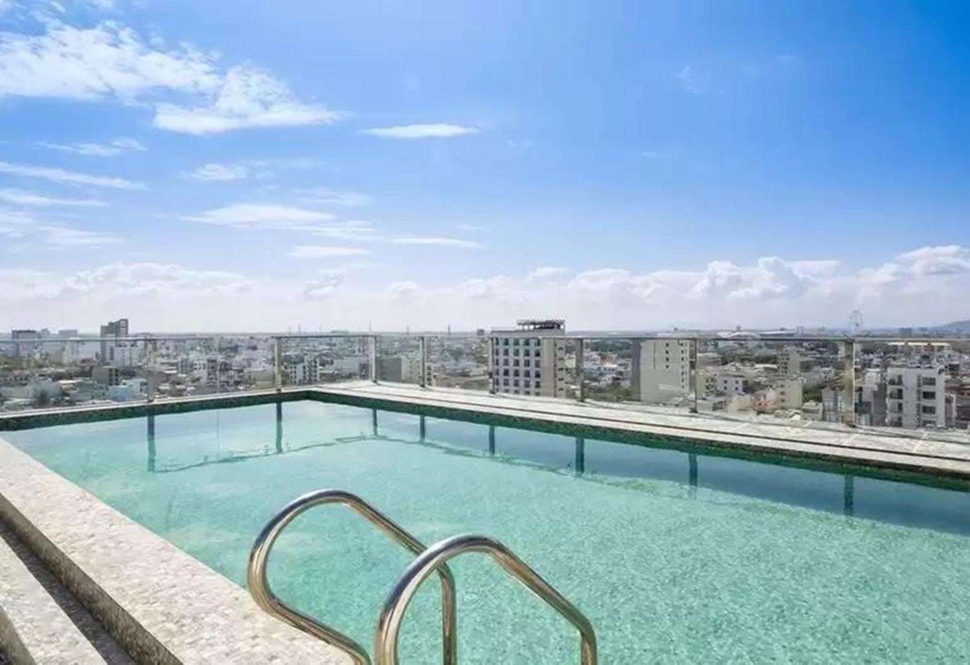Palazzo Luxury Hotel Da Nang Exterior foto